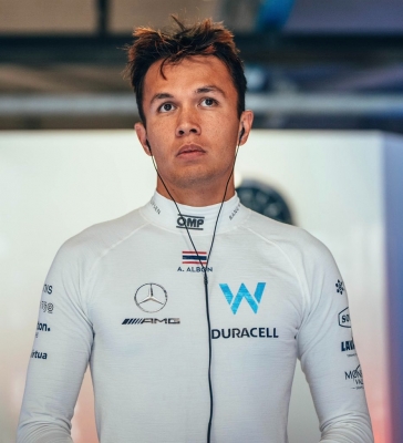 Alex Albon signs multi-year contract extension with Williams Racing