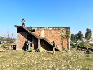 Gangster, sustains bullet injuries, Punjab