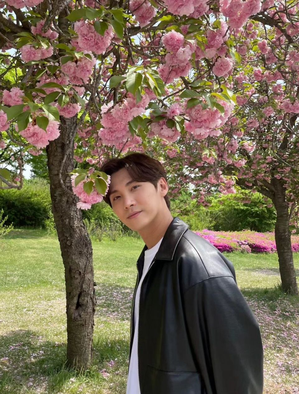 Song Seung Hyun 