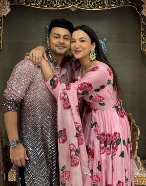 Gauahar Khan, Awez Darbar