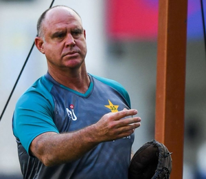 India should bat first even if there are challenging conditions, says Matthew Hayden ahead of the third Test of the Border-Gavaskar Trophy series at the Gabba in Brisbane. 