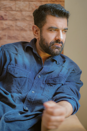Eijaz Khan reflects on his childhood, 'I have an Amazing Father Who Shaped My Life'