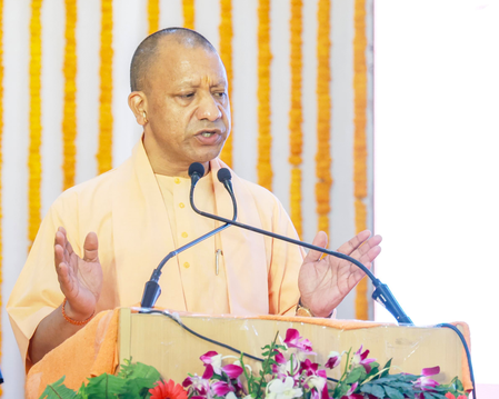 दिल्ली और हैदराबाद के बाद बेंगलुरु देखेगा उत्तर प्रदेश की कारोबारी शक्ति की झलक