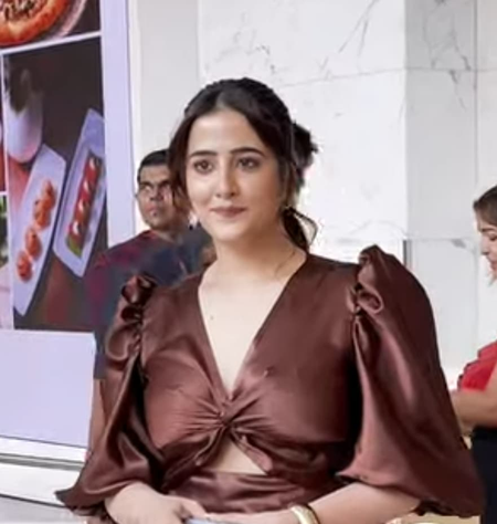 Nupur Sanon shines at the LFW for Magnum in a Label-Nobo design