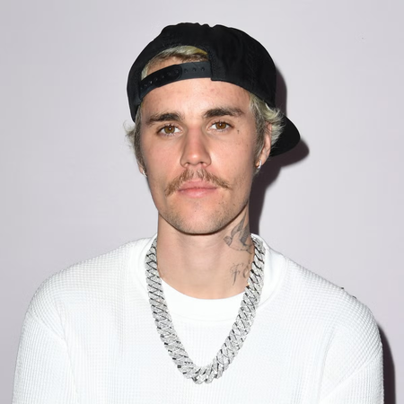 Justin Bieber celebrates his mom’s milestone 50th birthday