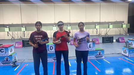 Delhi’s Rashmika Sahgal wins pistol triple crown in the 23rd Kumar Surendra Singh Memorial Shooting Championship, being held in Bhopal and New Delhi. Photo credit: NRAI