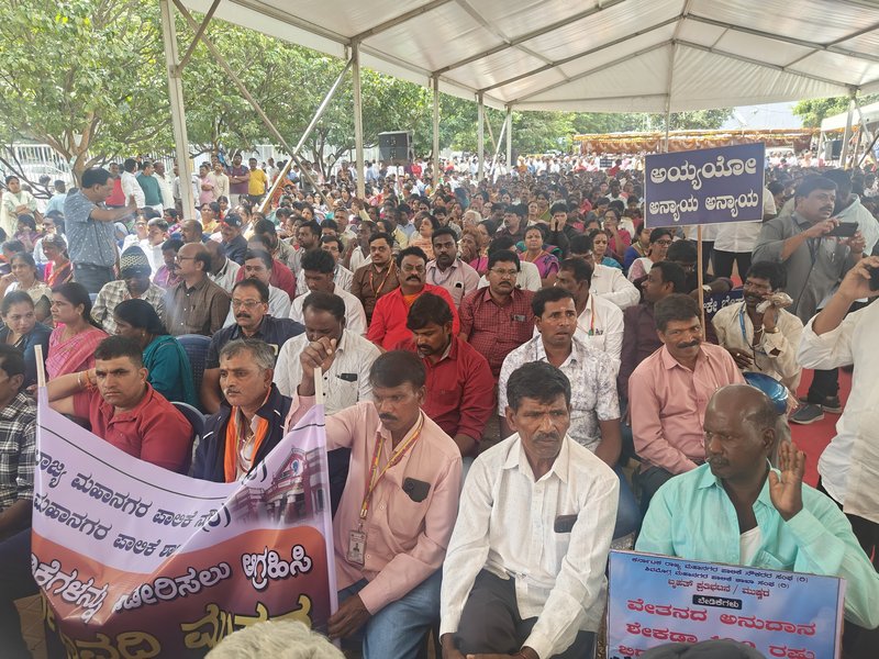 Civic staffers, officers of 10 municipalities go on mass leave, stage protest against K'taka govt