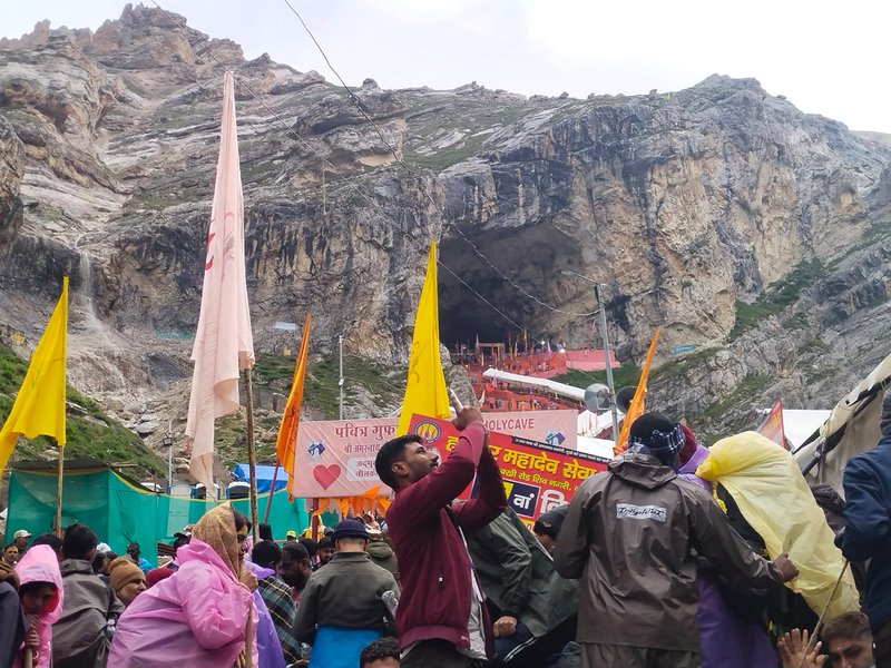 Over three lakh perform ongoing Amarnath Yatra in 18 days (File Photo)
