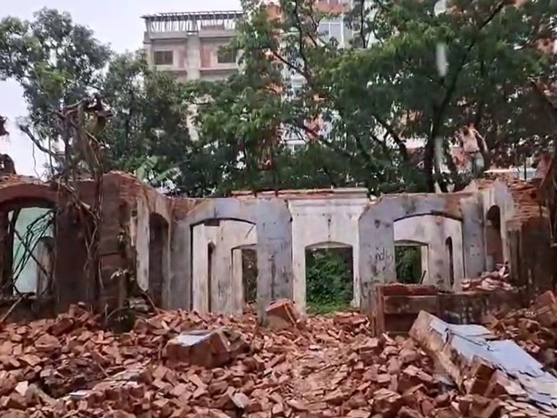 मैमनसिंह में ध्वस्त किए जा रहे घर का सत्यजीत रे के पूर्वजों से संबंध नहीं : बांग्लादेश विदेश मंत्रालय