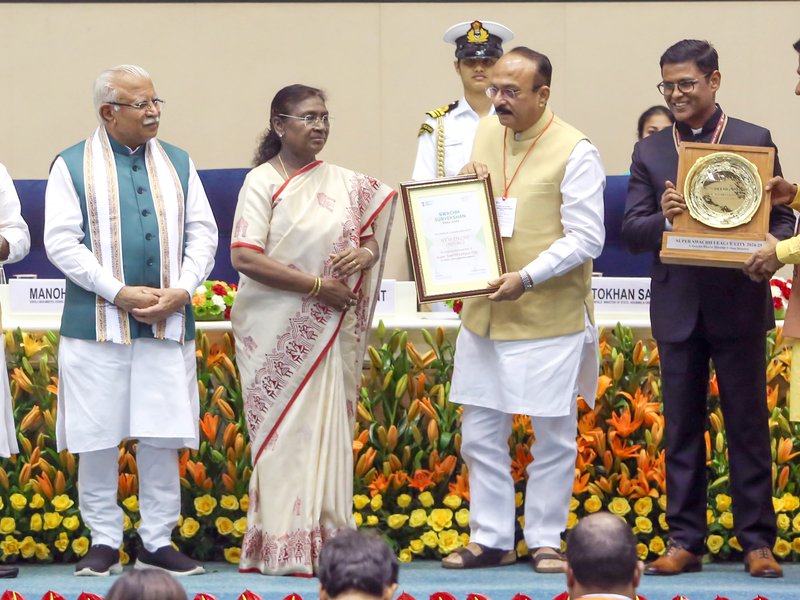Delhi: NDMC shines at Swachh Survekshan 2024-25 Awards
