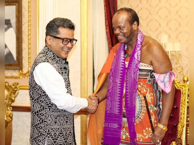 MoS Margherita meets King of Eswatini during his official visit to African nation