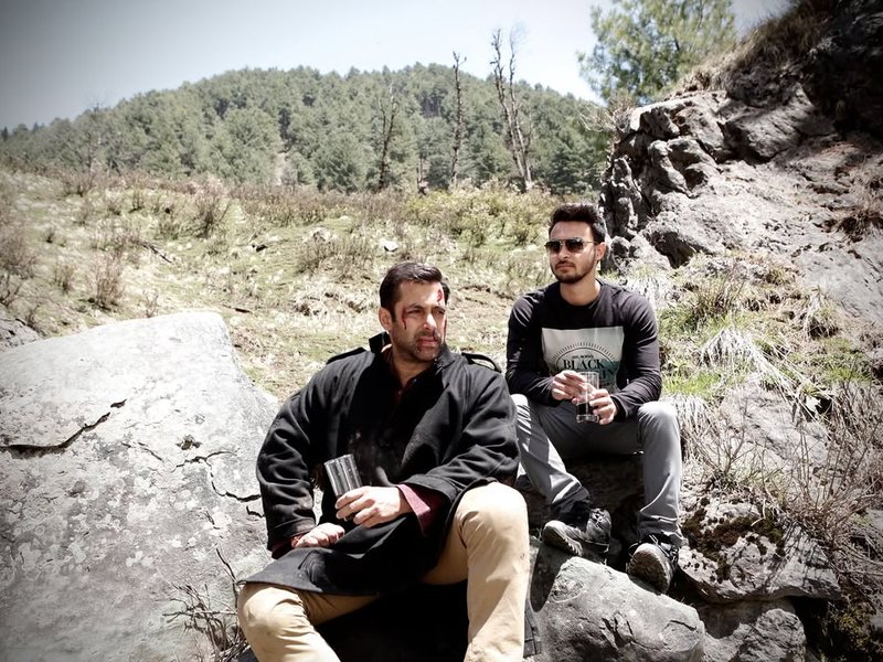 Aayush says Salman Khan ‘shared a funny tip’ for making photos ‘turn out great’