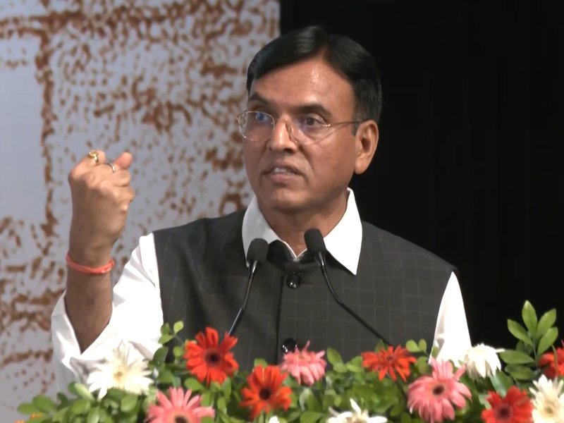 'विकसित भारत' तभी बनेगा जब युवा फिट, सशक्त, संस्कारी और राष्ट्रभक्त होंगे: मनसुख मांडविया