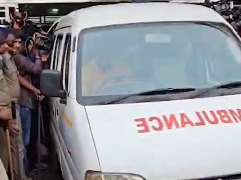 Odisha minor set ablaze by miscreants in Puri, suffers 70 per cent burns