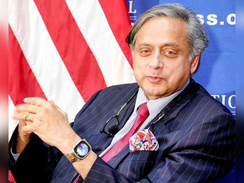 ‘Not with us’: Will not invite Tharoor to any party event in Kerala, says Muraleedharan