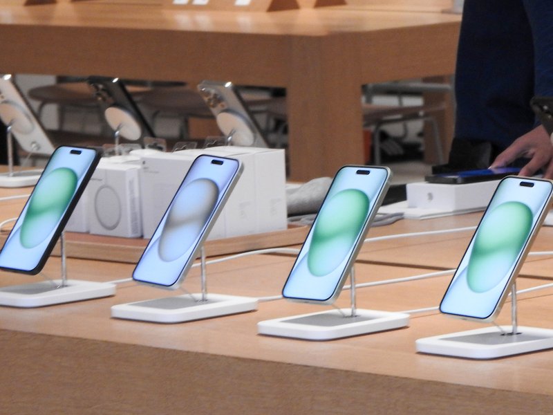 Apple clocks 36 pc growth in iPhone shipments in India in H1 2025: Industry data