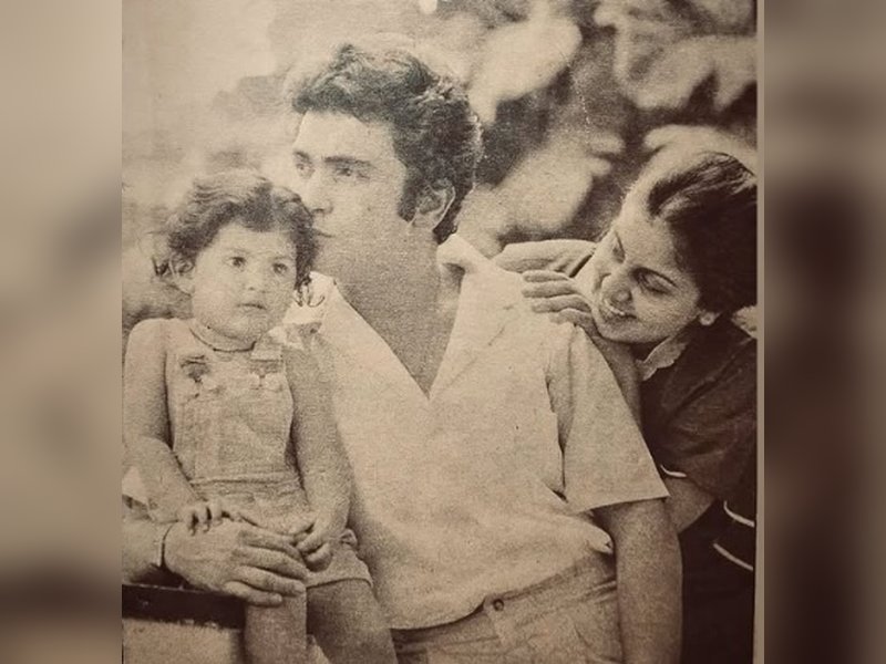 Neetu Kapoor treats with a rare pic of Rishi Kapoor with baby Riddhima 