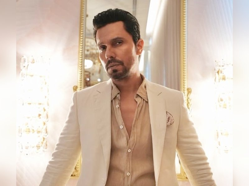 Randeep Hooda on his fashion philosophy: I can grab the first thing I see in my cupboard