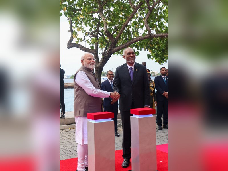 Prime Minister Narendra Modi with Maldives President Mohamed Muizzu 
