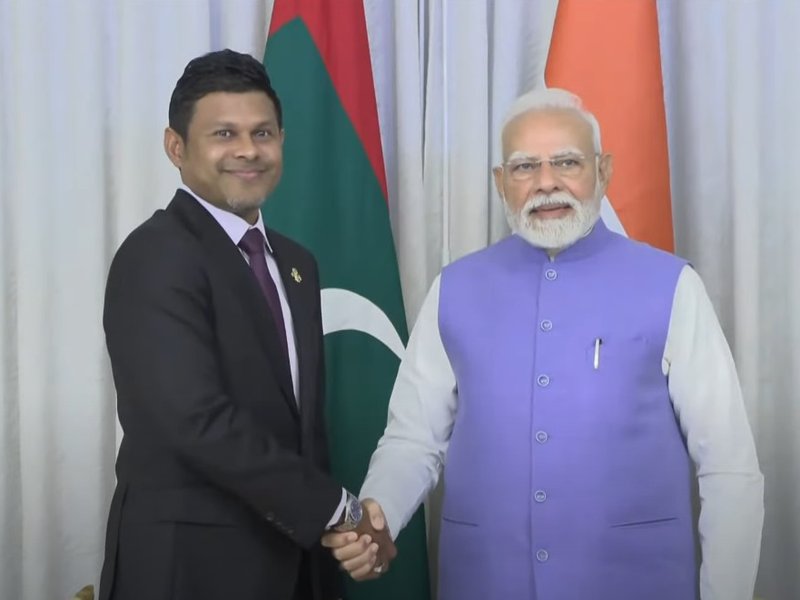 PM Modi meets Maldivian Vice President Hussain Latheef in Male