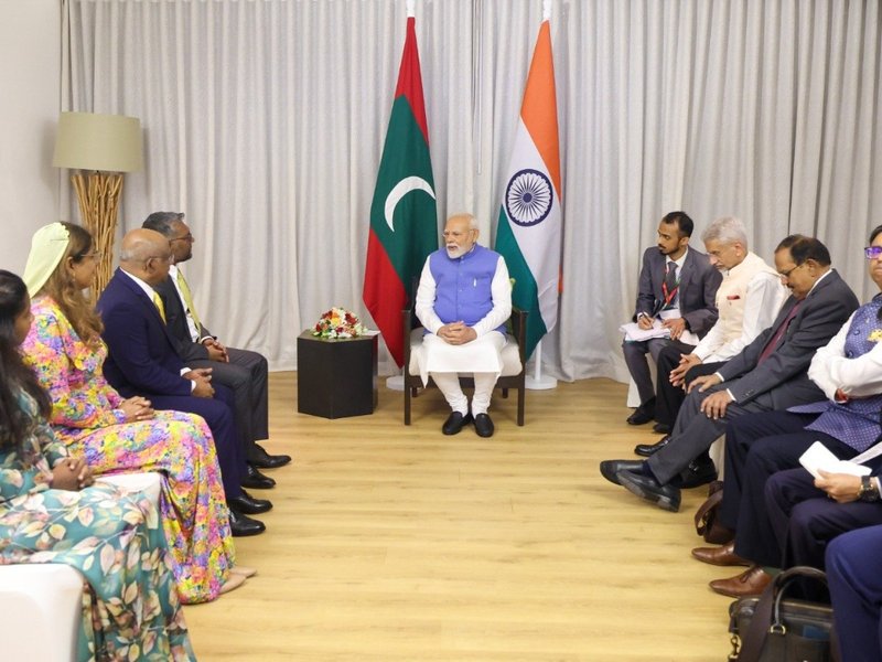 PM Modi meets members of different political parties in Maldives
