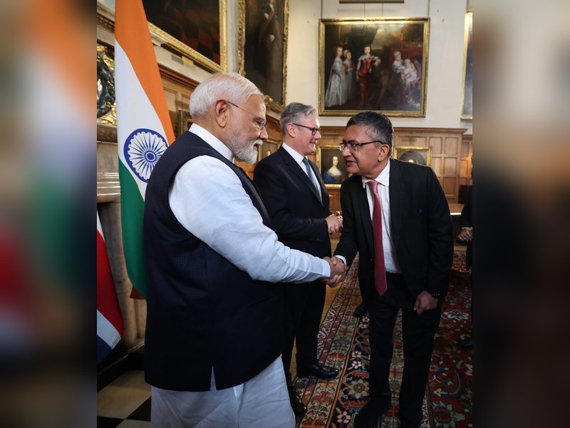 भारत और ब्रिटेन के बीच मुक्त व्यापार समझौते पर हस्ताक्षर का साक्षी बनकर गौरवान्वित : आशीष कुमार चौहान