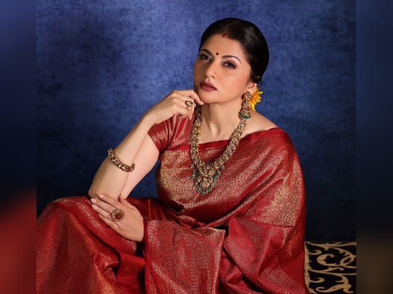Bhagyashree shells Punjabi Kudi vibes this Hariyali Teej