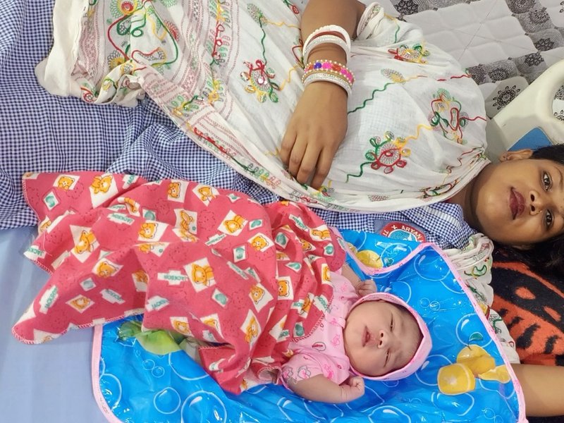 Safe delivery inside a bus amid torrential rain: A night of courage and compassion in Jharkhand