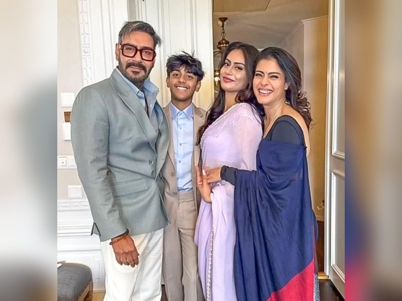 Kajol gets emotional as daughter Nysa Devgan graduates, calls it a ‘special occasion’	