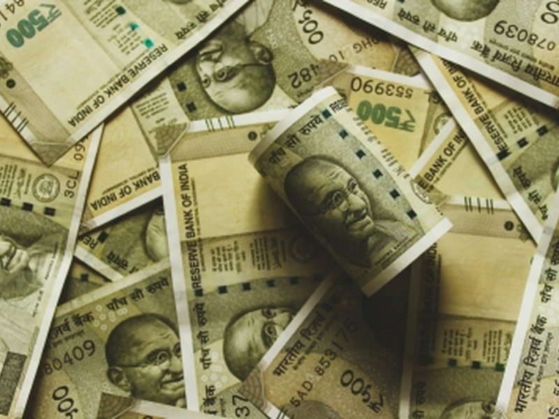 ब्लैक मनी : सरकार ने 10 वर्षों में 35,104 करोड़ रुपए की कर मांग और जुर्माना लगाया