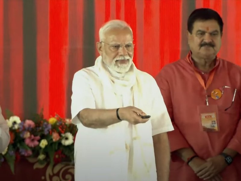वाराणसी को 2200 करोड़ की सौगात, पीएम मोदी ने कई परियोजनाओं का शिलान्यास और उद्घाटन किया