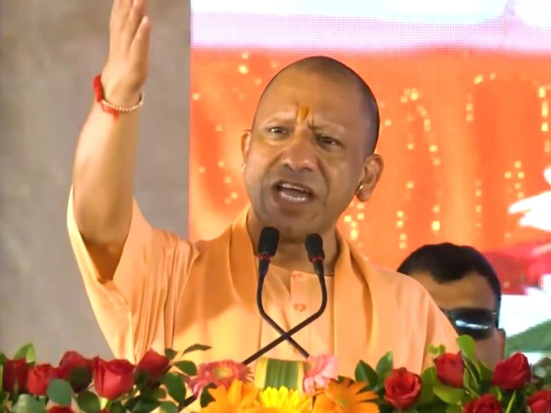 अलीगढ़ में बोले सीएम योगी, ब्रह्मोस मिसाइल और ड्रोन उत्पादन अलीगढ़ को दे रहा नई पहचान  