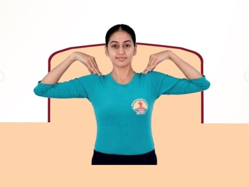 दर्द हो या अकड़न, दूर करने में प्रभावी हैं शोल्डर मूवमेंट के ये ‘चार चरण’ 