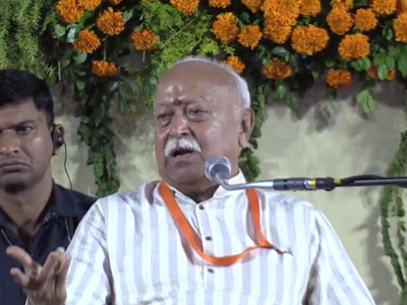 आज के दौर स्‍वास्‍थ्‍य और शिक्षा का बहुत महत्‍व : मोहन भागवत