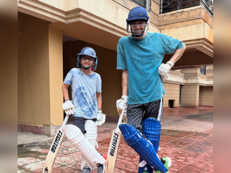 Maniesh Paul, son ditch screens for one hour of ‘pure sports’	