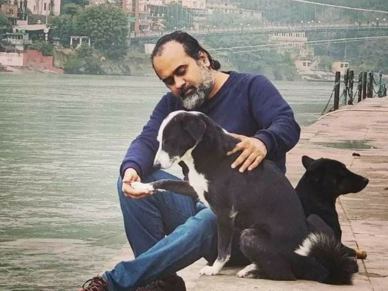 मानवीय योजना से सुलझे आवारा कुत्तों का संकट, जलवायु है बड़ी लड़ाई : आचार्य प्रशांत