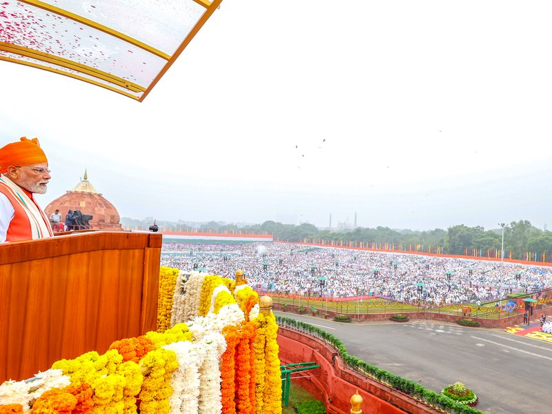 स्वतंत्रता दिवस के इतिहास में पीएम मोदी ने दिया अब तक का सबसे लंबा भाषण