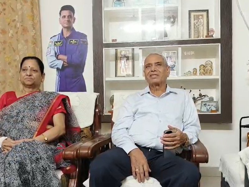 शुभांशु शुक्ला की वतन वापसी पर माता-पिता ने जाहिर की खुशी, कहा- 'जीवन का यादगार पल' 