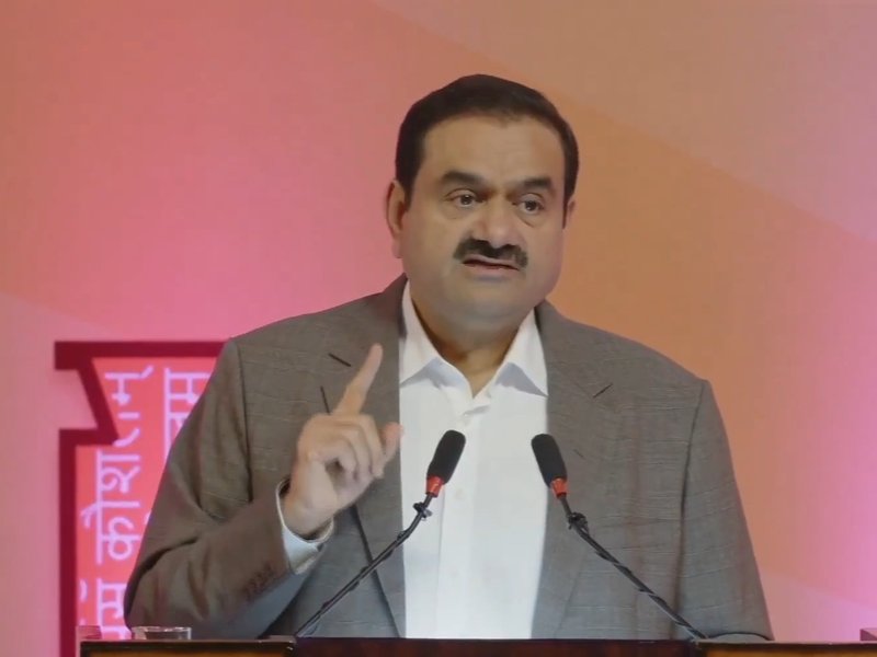 गौतम अदाणी ने आईआईटी खड़गपुर में छात्रों से कहा - वेतन से अधिक विरासत को महत्व दें 