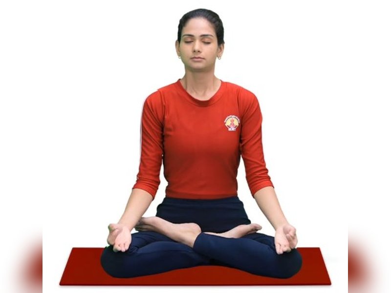 मन को तरोताजा और स्ट्रेस को कम करता है मेडिटेशन, ऐसे लगाएं ध्यान