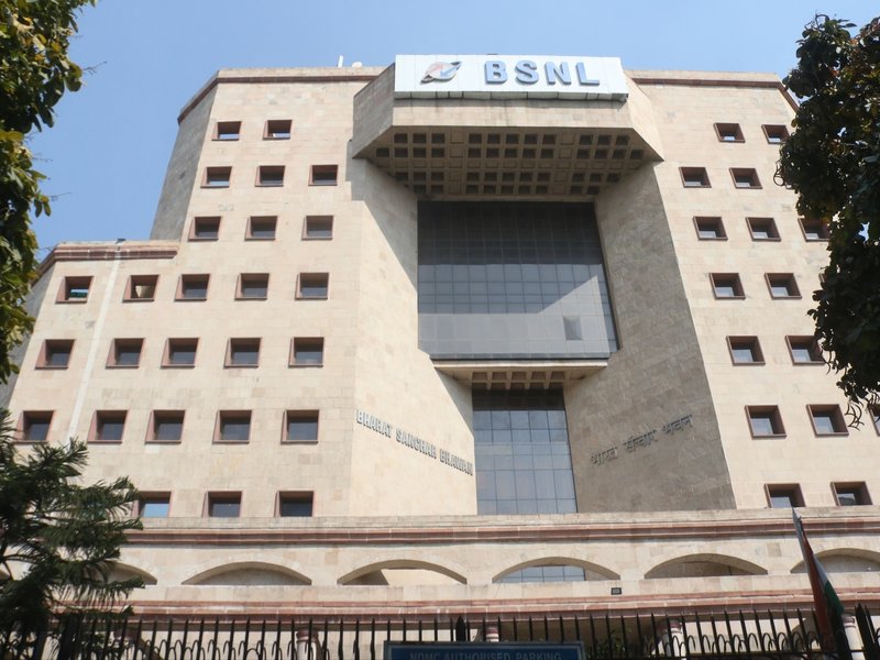 BSNL's tie-ups with tech giants positions India as global hub for telecom innovation: Minister Scindia