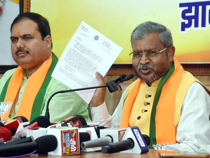 झारखंड शराब घोटाले की जांच में गड़बड़ी का आरोप, बाबूलाल ने सीबीआई जांच के लिए लिखा पत्र