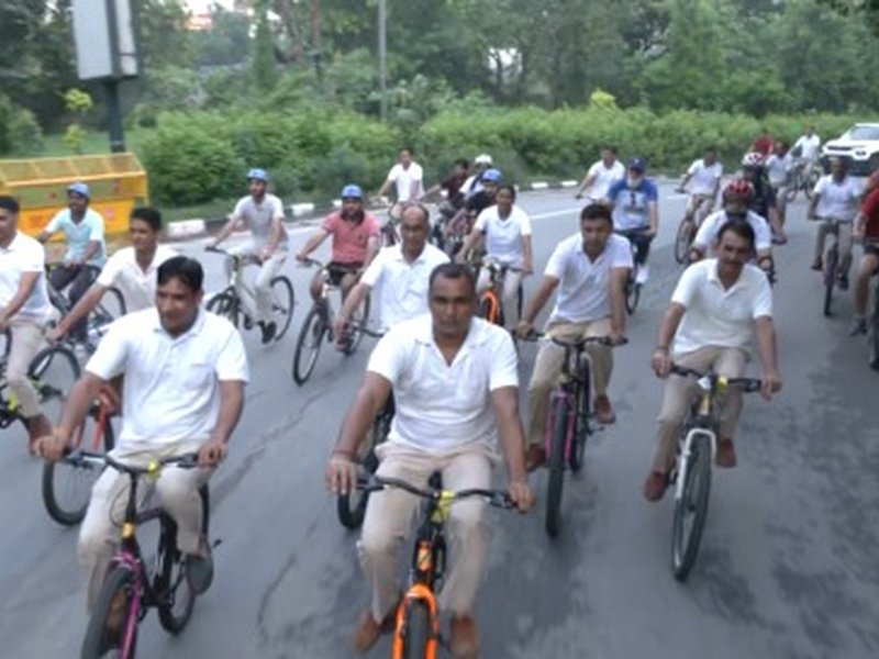 संडे ऑन साइकिल : दिल्ली पुलिस ने लिया बढ़-चढ़कर हिस्सा, गोल्ड मेडलिस्ट कृषा वर्मा रहीं मौजूद