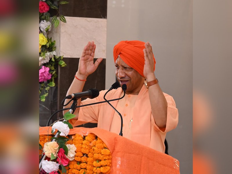 सिख गुरुओं ने अपने बलिदान से सनातन की रक्षा की : सीएम योगी