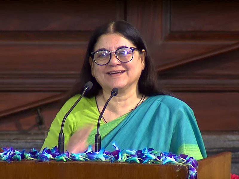 मेनका गांधी: बेबाकी और सशक्तिकरण की मिसाल, कांटों भरा तय किया राजनीतिक सफर