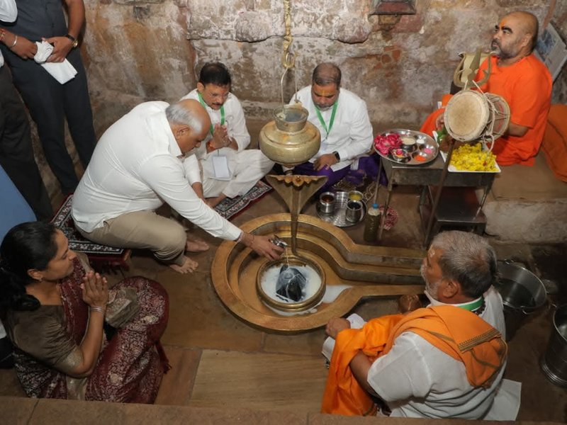 सीएम भूपेंद्र पटेल ने गलतेश्वर महादेव के दर्शन कर जन सुख-समृद्धि के लिए की प्रार्थना
