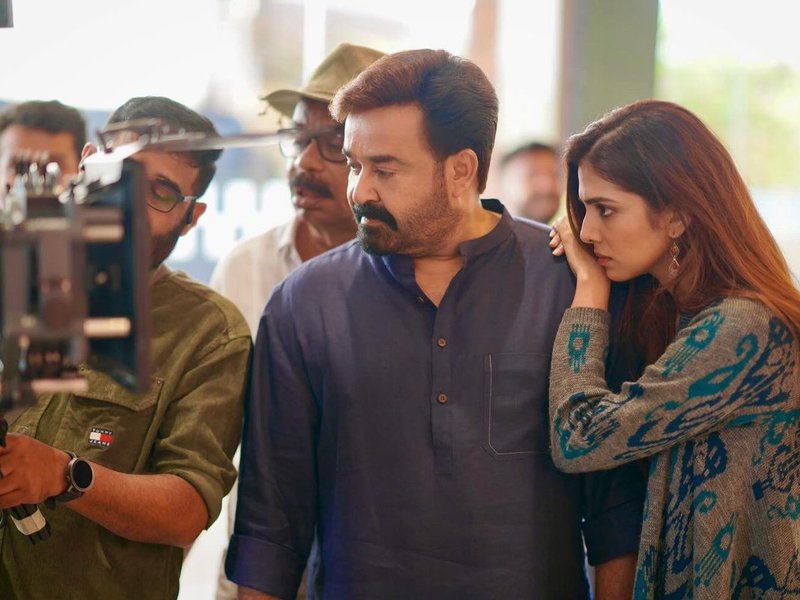 Malavika Mohanan gives 'a big hug to all who gave her love' for Hridayapoorvam