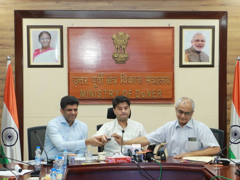 आईएमसी 2025 केवल 5जी, एआई के बारे में नहीं; किसानों, छात्रों, एमएसएमई के बारे में भी होगा : ज्योतिरादित्य सिंधिया