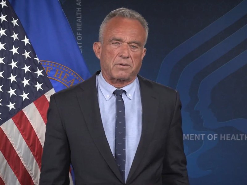 US: Health workers call for resignation of Secretary Kennedy