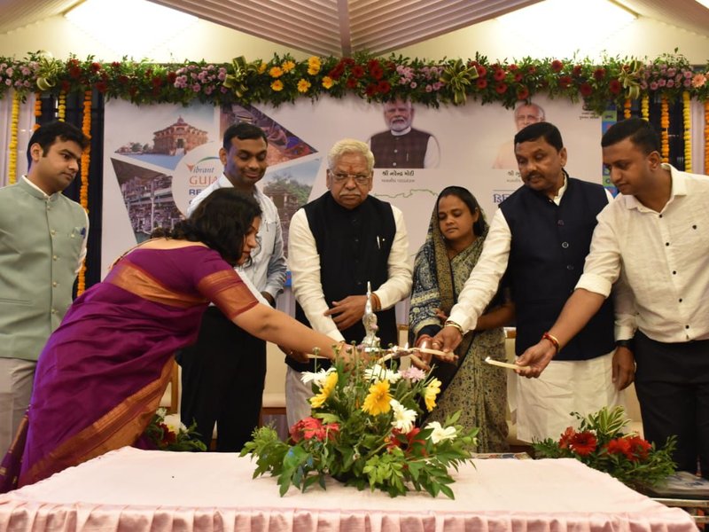 वाइब्रेंट गुजरात रीजनल कॉन्फ्रेंस में 460 करोड़ निवेश पर सहमति, रोजगार के नए 1300 अवसर होंगे सृजित